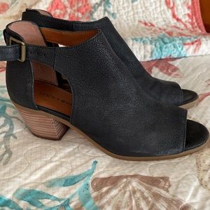 Lucky 🍀 Brand Sandals 8